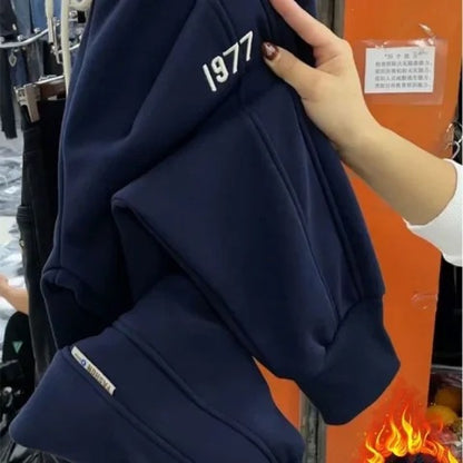 2023年秋冬爆款加绒加厚1977女士裤子卫裤潮流时尚运动哈伦裤束脚