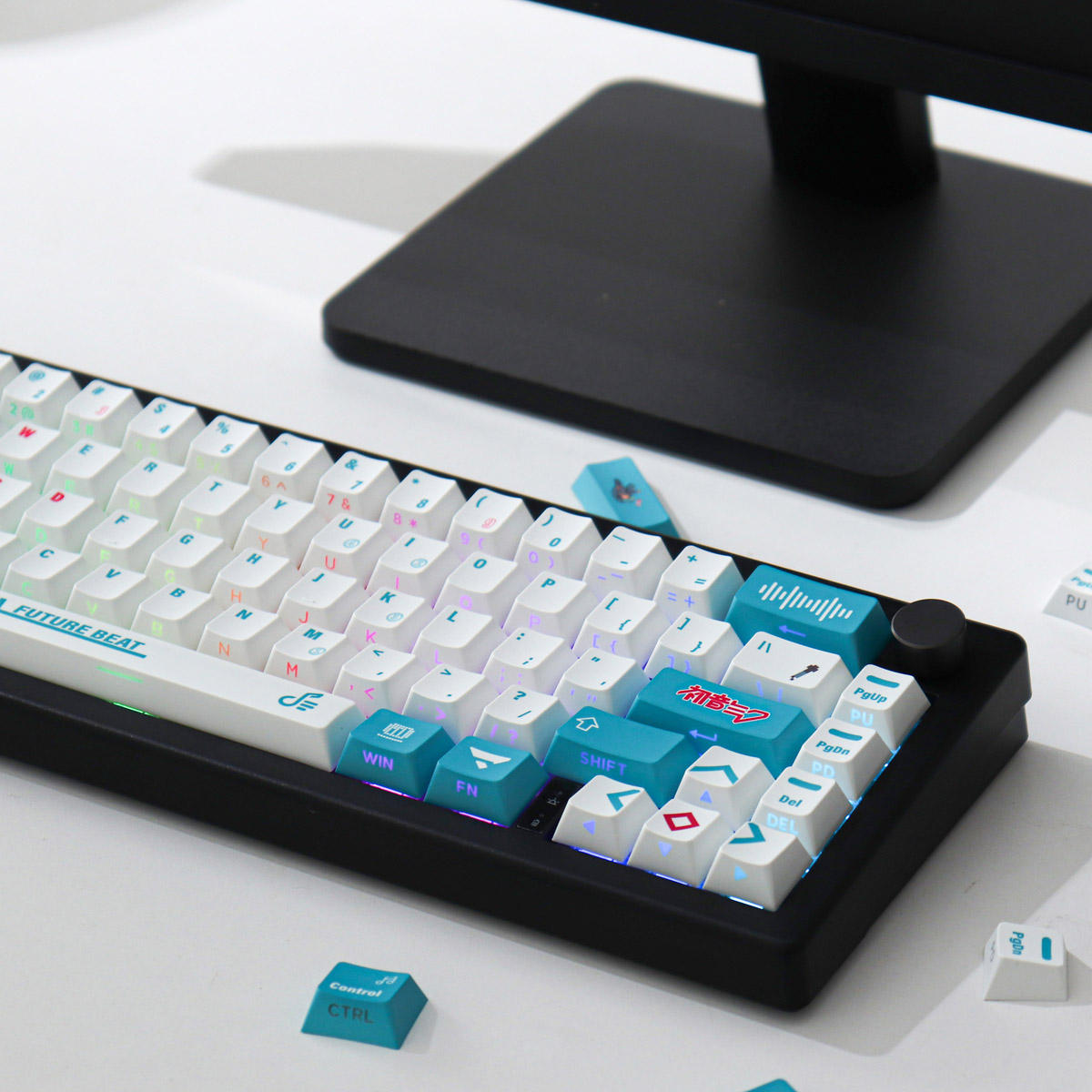130 Key Anime Game Vocaloid Miku Keycaps PBT Full Set Side Dye Sublimation Key Cap Cover for Mechanical Keyboard Keycaps